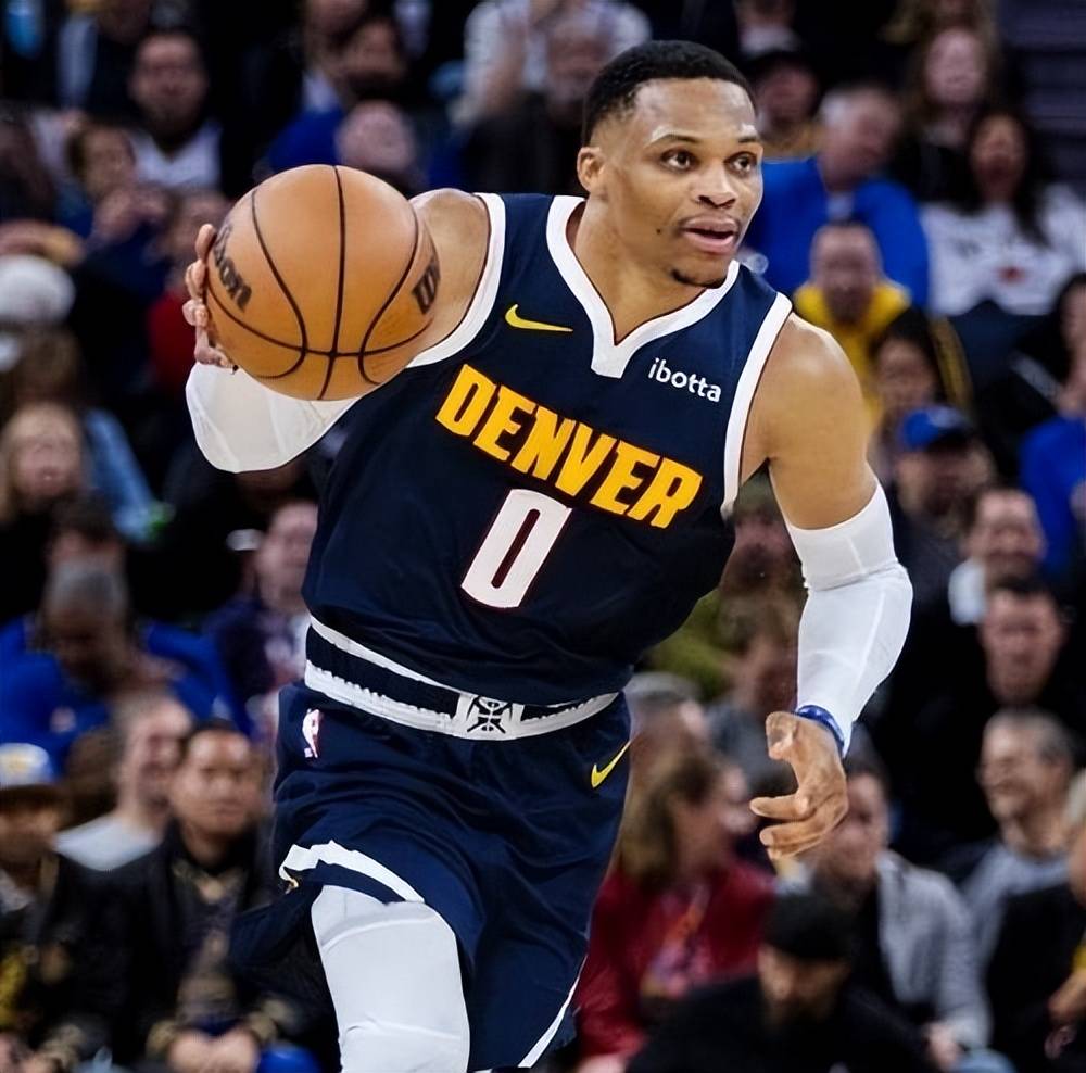 假新闻的成 假新闻的成